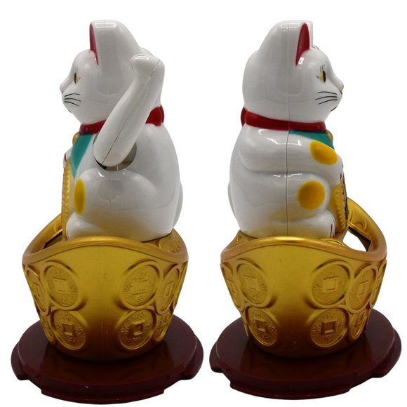 LUCKY CAT (Medium-White-Solar Powered) #No.MLY-358 #SIZE: H 14 cm 5.5 in - Picture 3 of 4